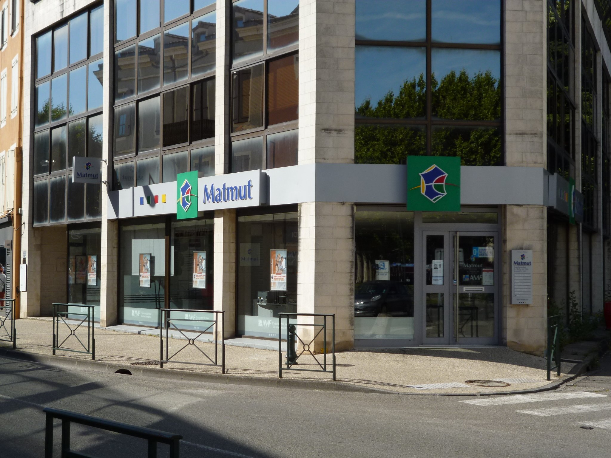 Façade de l'agence au 9 Boulevard du Général de Gaulle à Montélimar