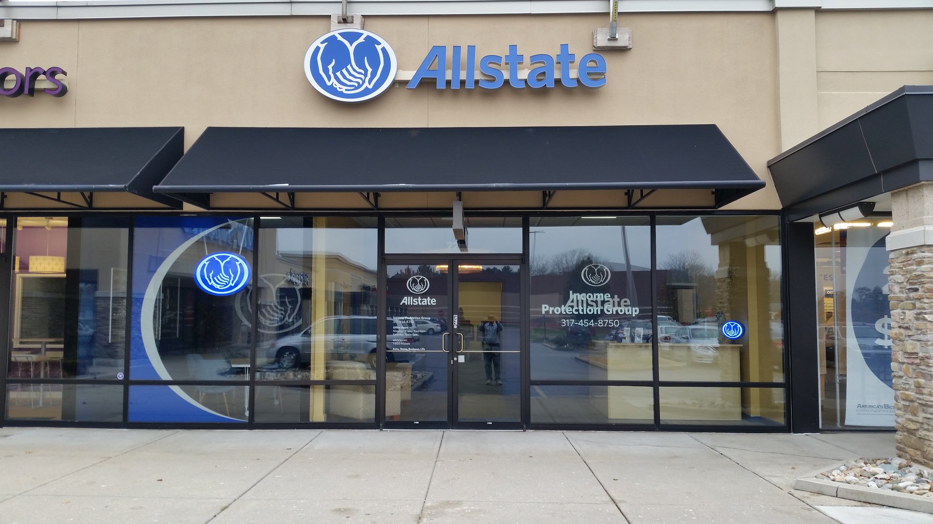 Day time, we have our new sign!