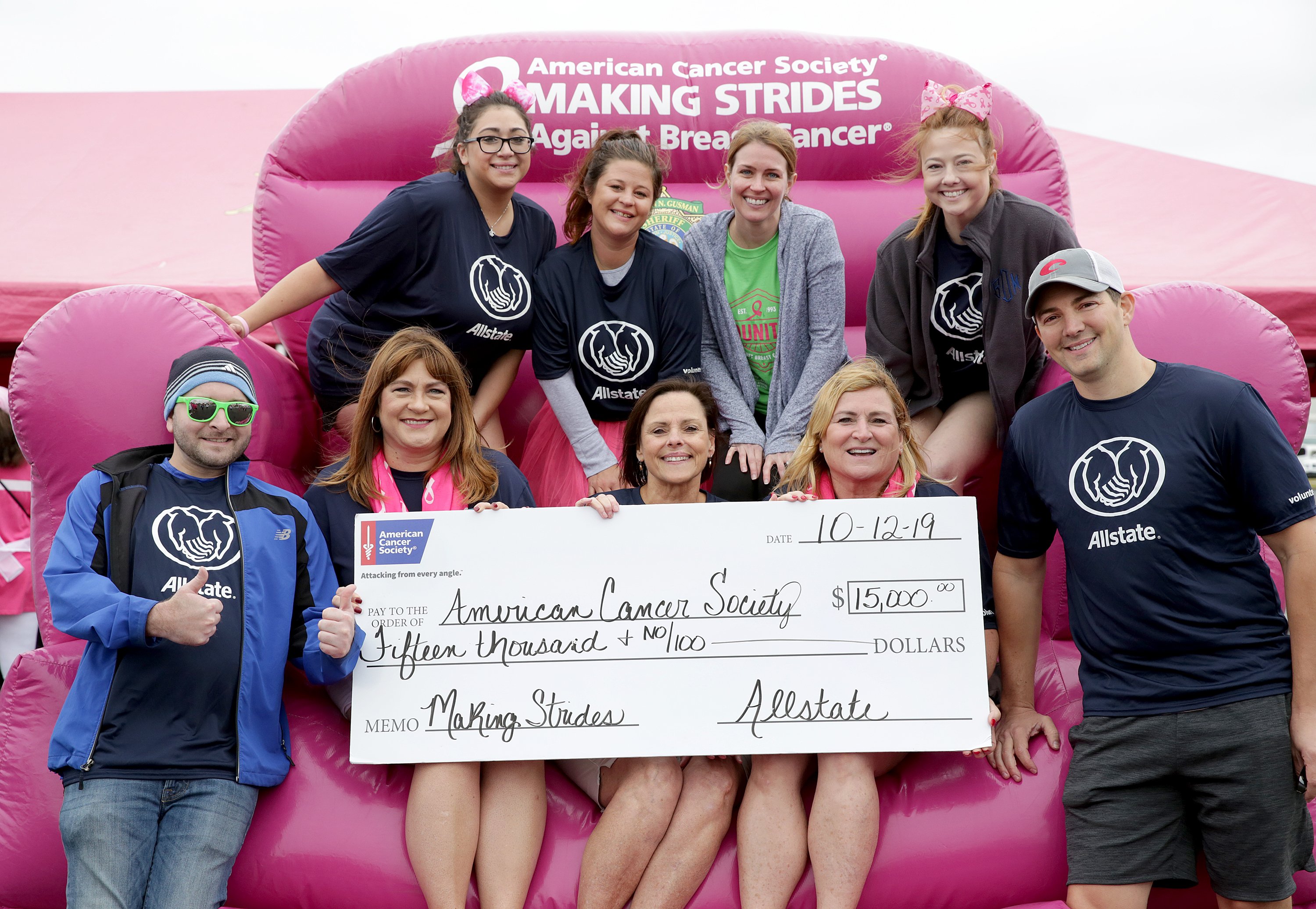 I was so happy to support the great work of the American Cancer Society with my fellow Allstate agents. Giving back helps people move forward.