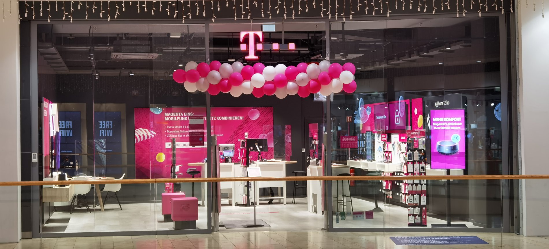 Store photo