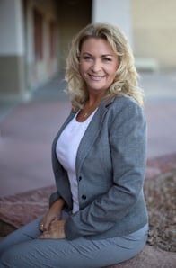 Photo of Dawn Lee