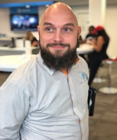 manager photo