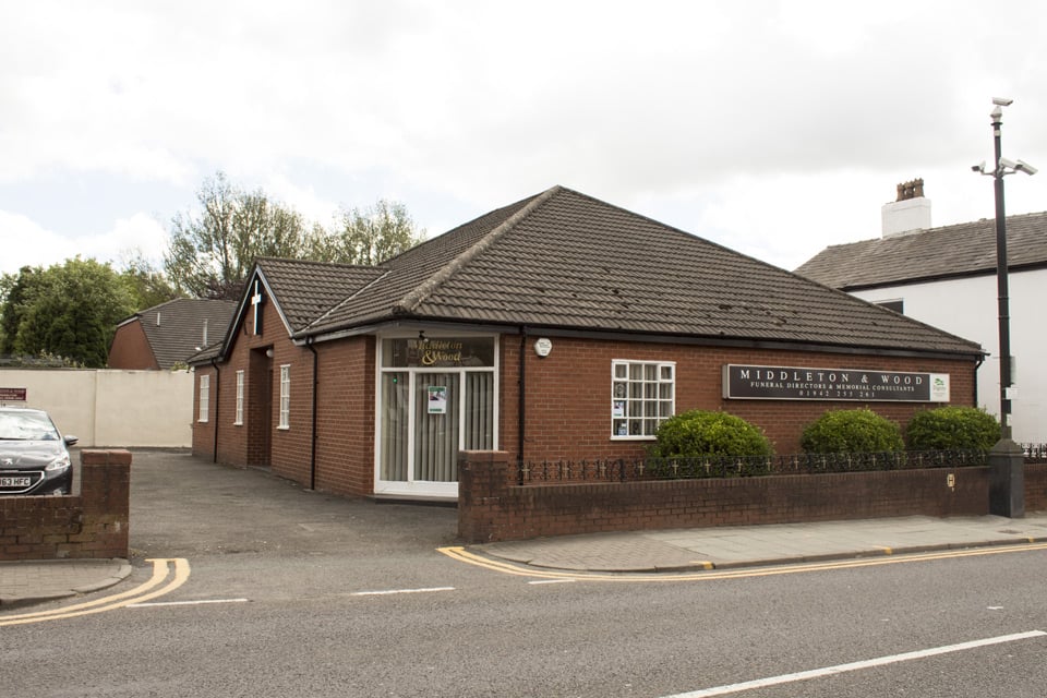 Middleton & Wood Funeral Directors in Hindley, Wigan.
