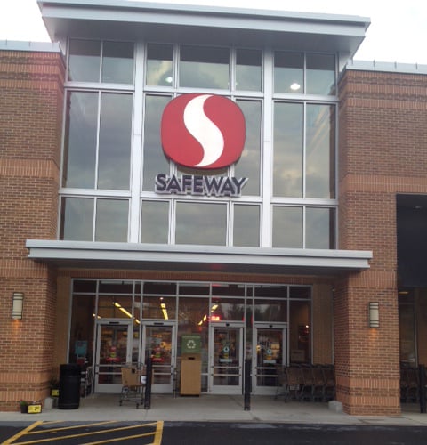 Safeway Store Front Picture at 9807 Main St in Damascus MD