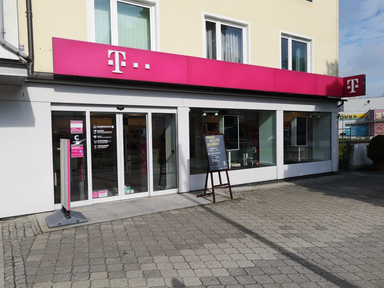 Store photo
