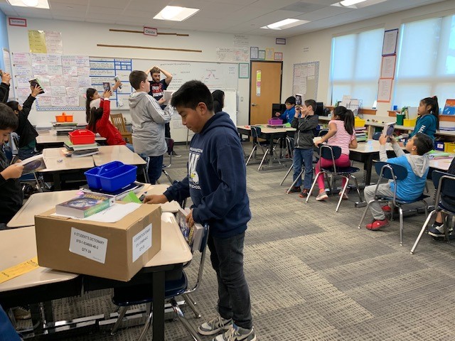 Helping Woodburn Rotary give out Dictionary's to all the 4TH graders in Woodburn