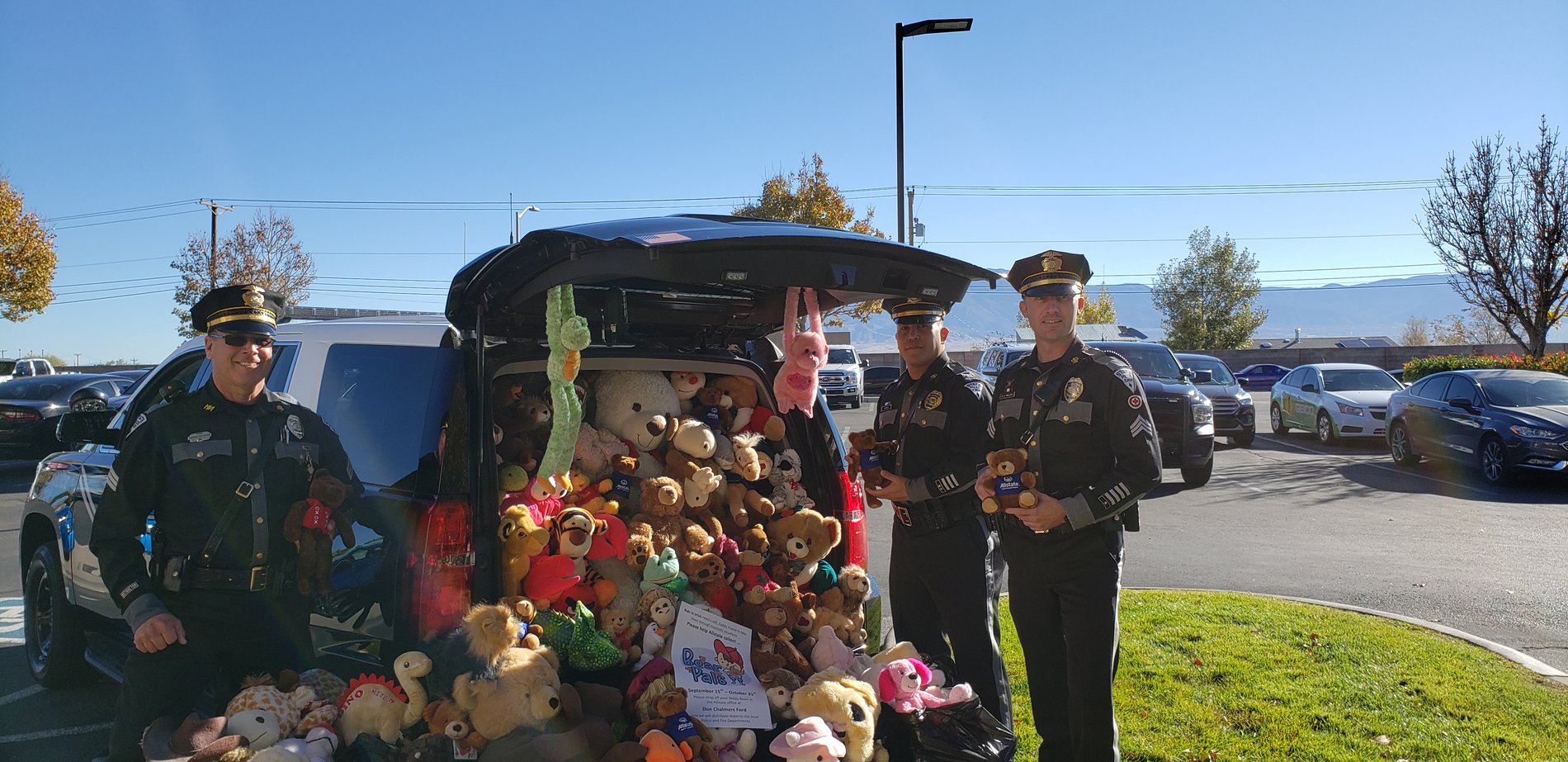 NM State Police receive Teddy Bears