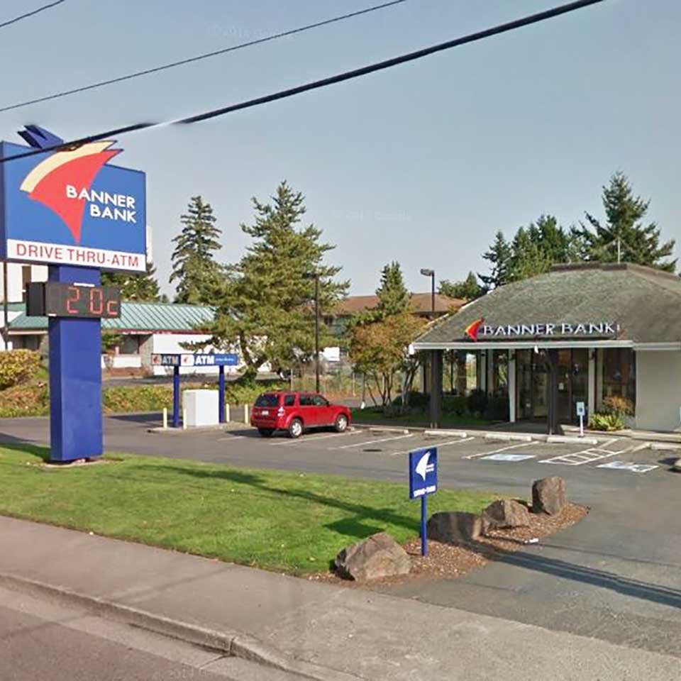 Banner Bank Evergreen Way branch in Everett, Washington