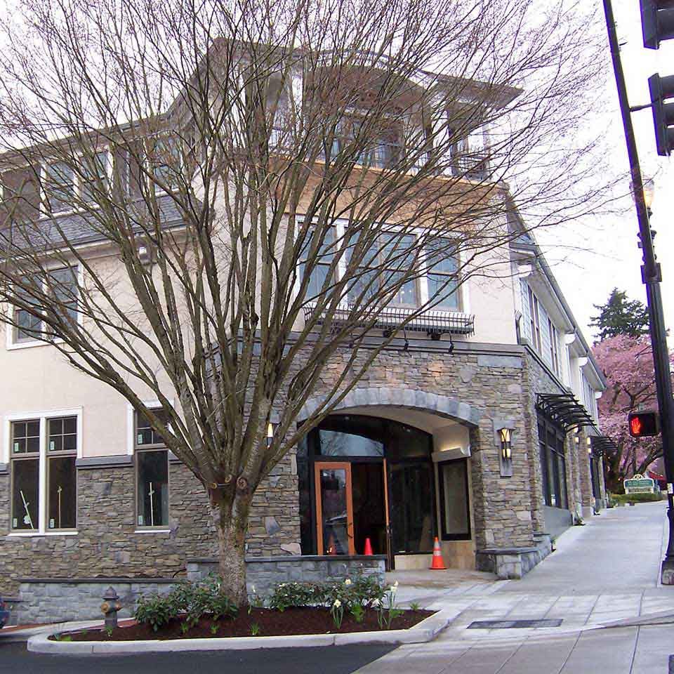Banner Bank branch in downtown Lake Oswego, Oregon