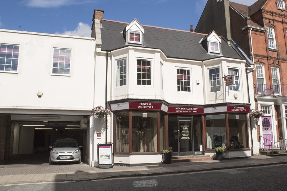 Ann Bonham & Son Funeral Directors in Northampton