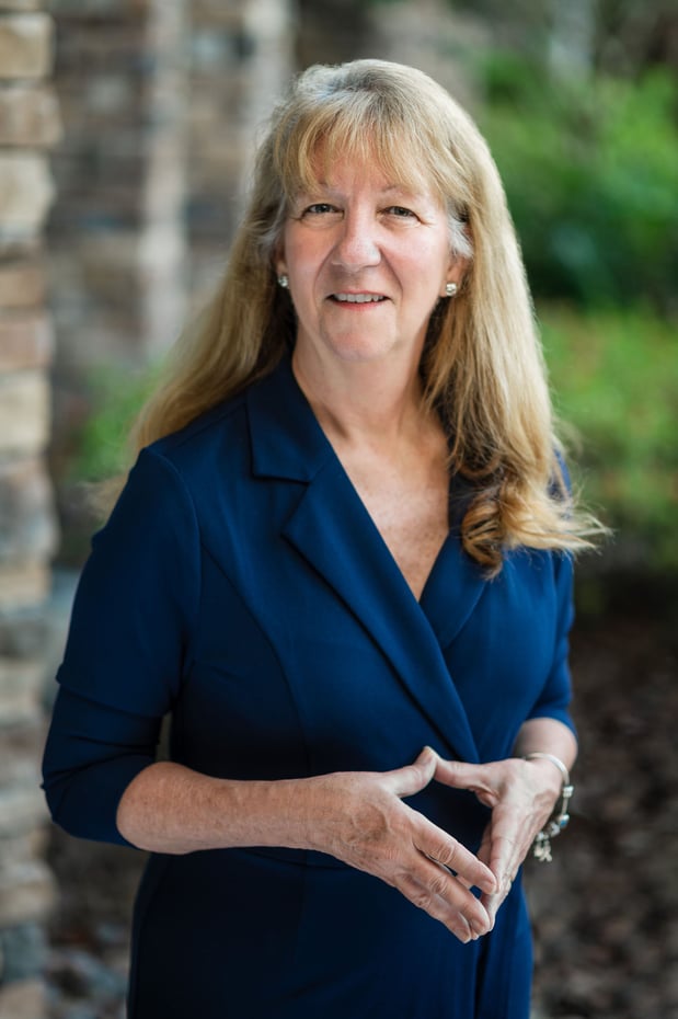 Photo of Lisa Stewart