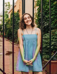 Photo of Elizabeth Vicuna