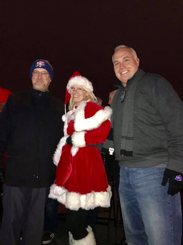 Lighting the Mayor's Christmas Tree with Mayor Jeff Longwell