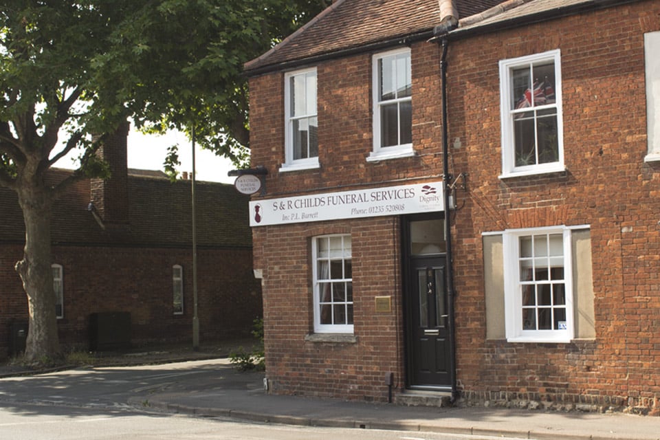 S & R Childs Funeral Directors in Abingdon, Oxford.