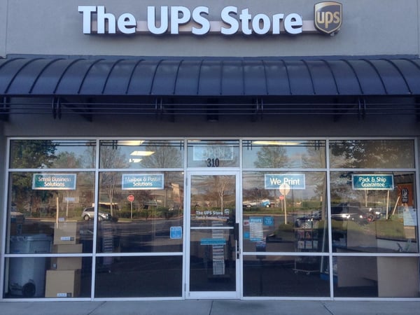 Exterior storefront image of The UPS Store #3952 in Fayetteville, GA