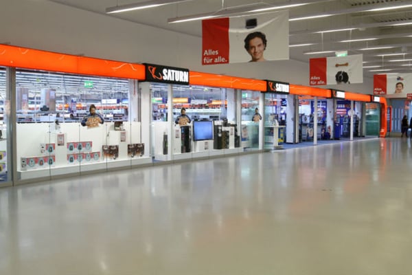 Eingangsbereich Saturn Karlsruhe Durlach