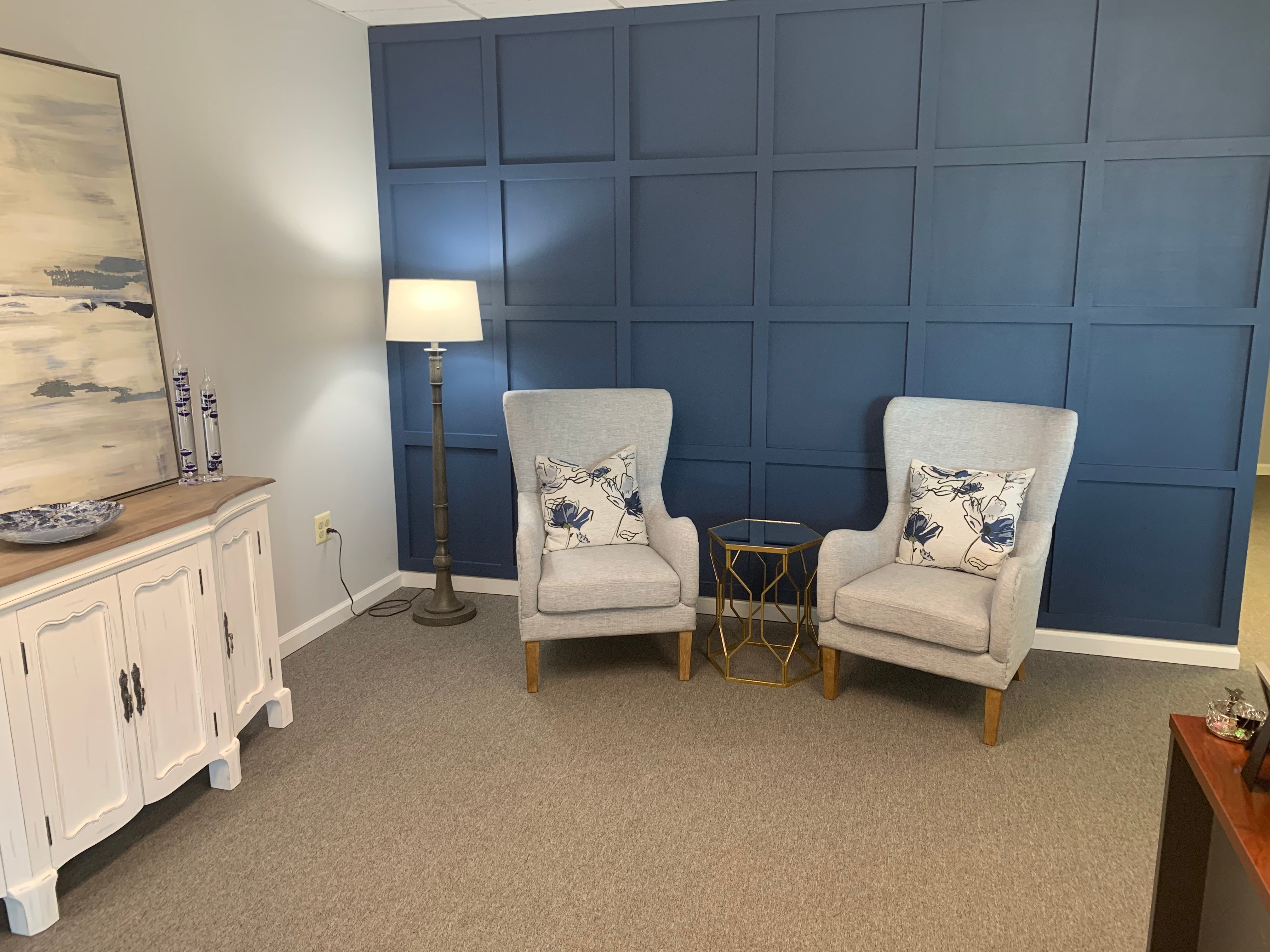 The new office is ready for visitors!! Stop by and sit a while ...
