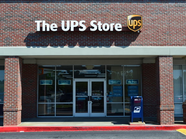 Facade of The UPS Store Powder Springs