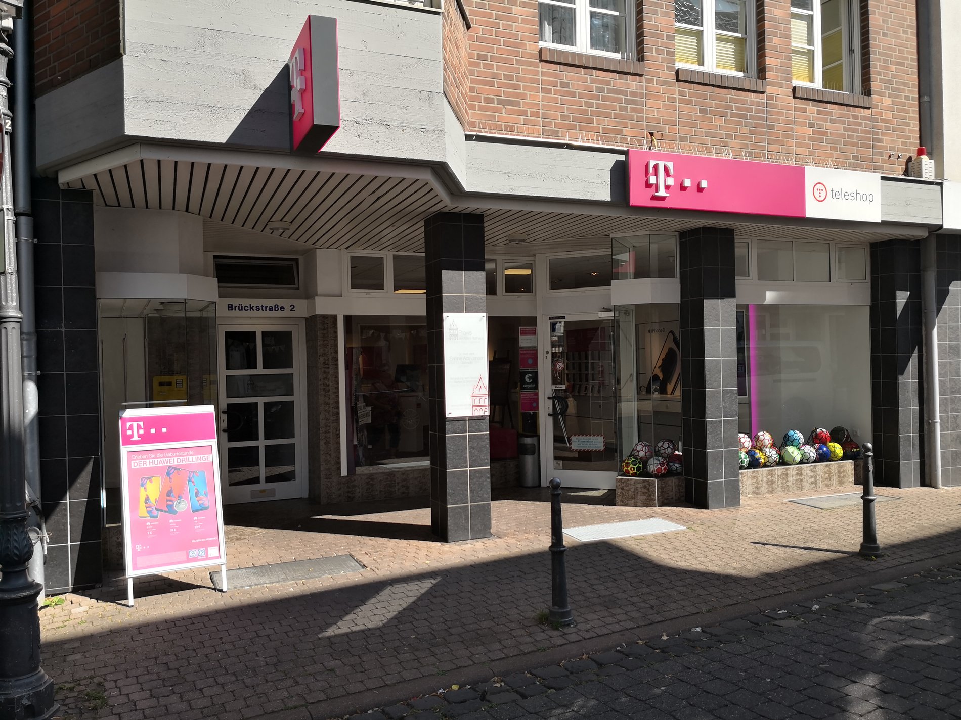 Store photo