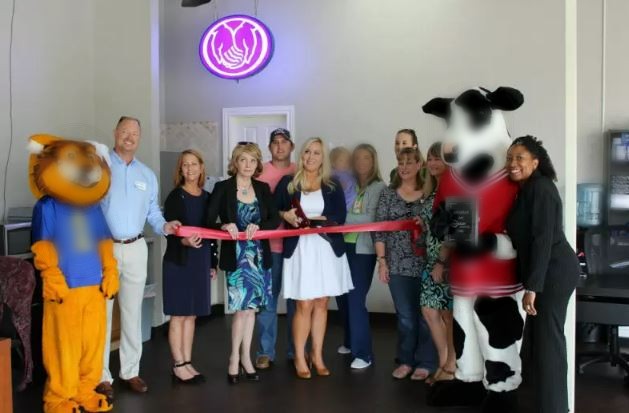 In 2017, we celebrated our 1-year anniversary, in the Spring community with a ribbon cutting from our chamber of commerce.