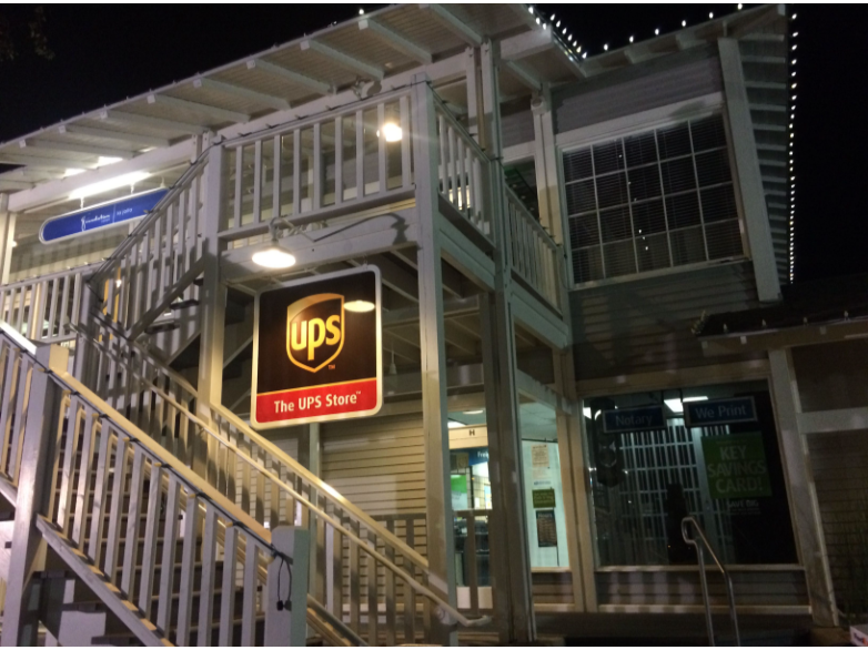 Fachada de The UPS Store Downtown La Jolla - Village Corner