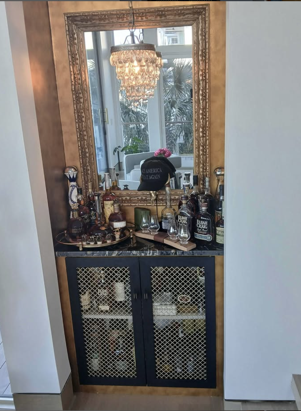 Luxury Glass Cabinet Luxury glass cabinet