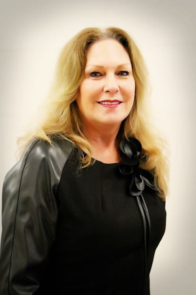Photo of Tracey Harmel