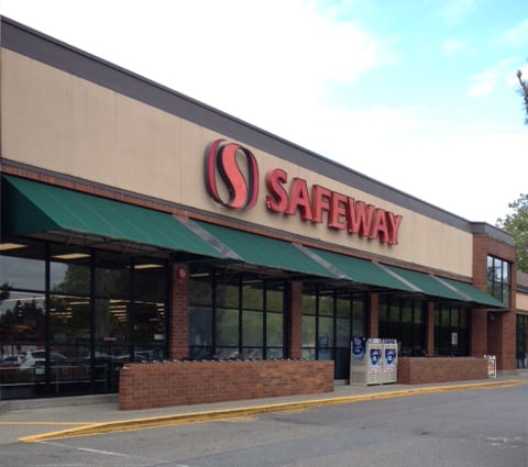 Safeway Store Front Picture at 15000 NE 24th St in Redmond WA