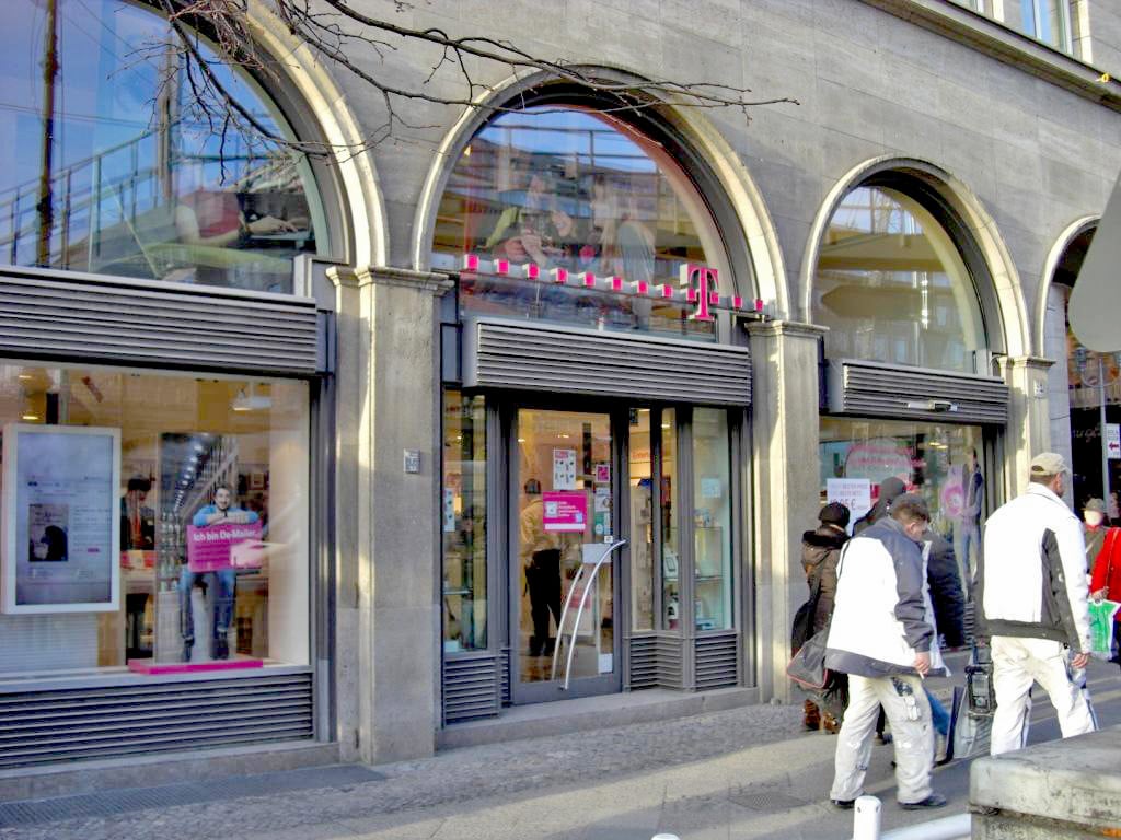 Store photo