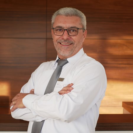 Paulo Schimidt's headshot