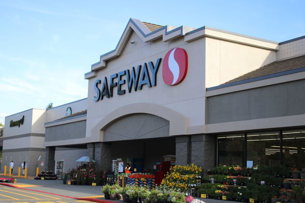 Safeway store front picture of 4301 212th St SW in Mountlake Terrace WA