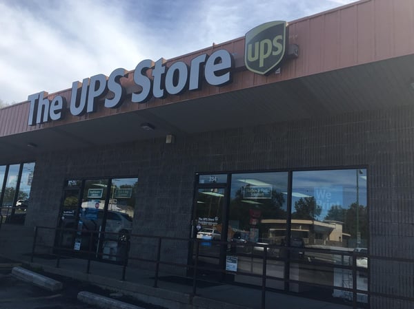 Facade of The UPS Store Rabbit Patch Center