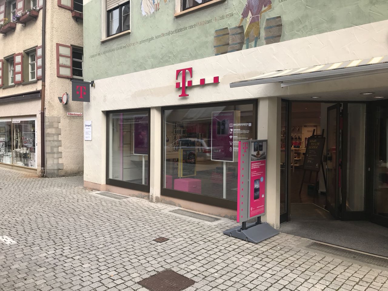 Store photo