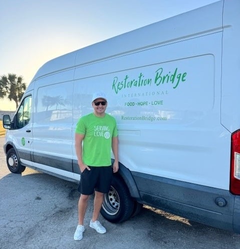 Our agency owner, Sean Valley, had an amazing time giving back to the Florida community by volunteering with Restoration Bridge.