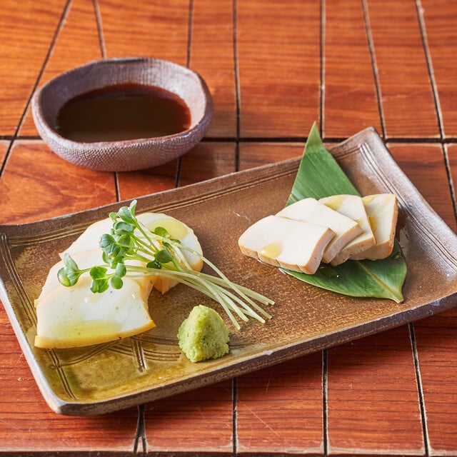 豆腐糠漬けと板わさの燻製
