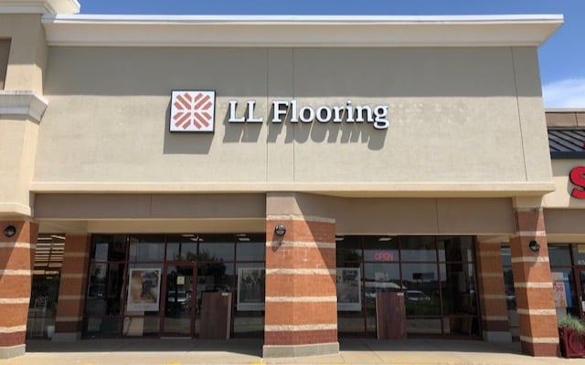 LL Flooring #1319 Southeast Cincinnati | 454 Ohio Pike | Storefront