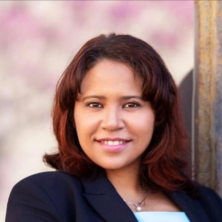 Agente de seguros de Allstate Naima Elhassari