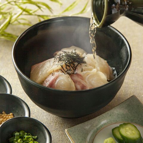 本日の白身魚のごまだれ茶漬け