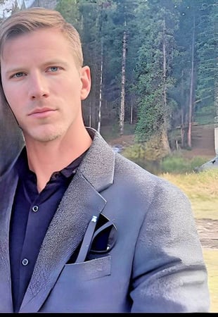 Photo of agent