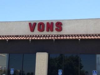 Vons Store Front Picture at 27220 Sun City Blvd in Sun City CA