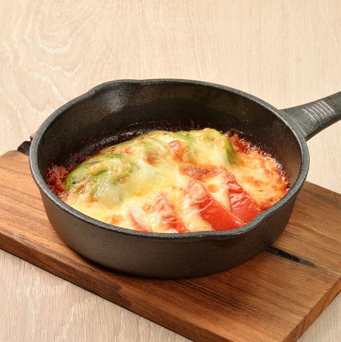 アボカドとトマトのチーズグリル