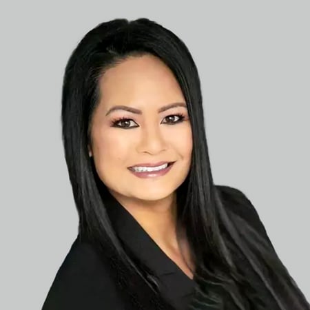 Tracy Zuelke Advisor Headshot image