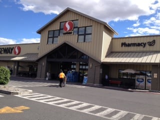 Safeway Store Front Picture at 1150 Basin St in Ephrata WA