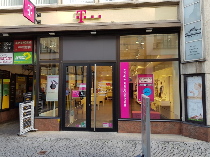 Store photo