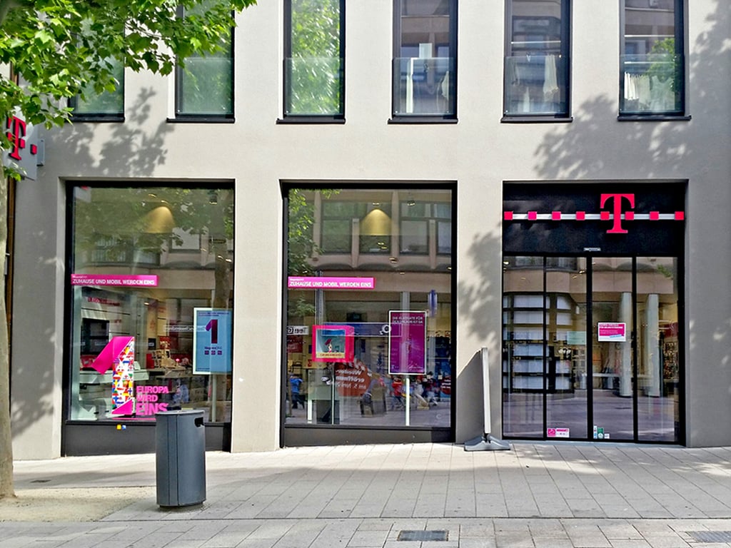 Store photo