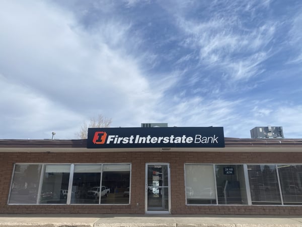 Exterior image of First Interstate Bank in Sidney, NE.