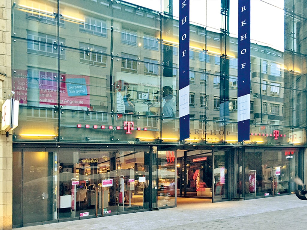 Store photo