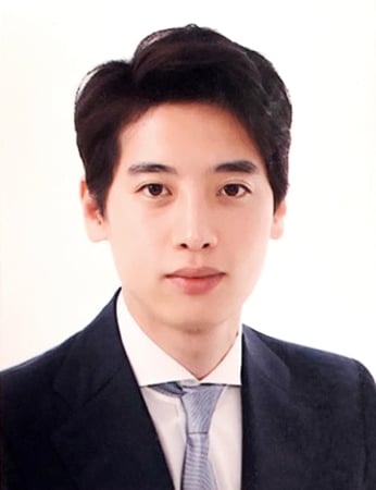 이영재's headshot