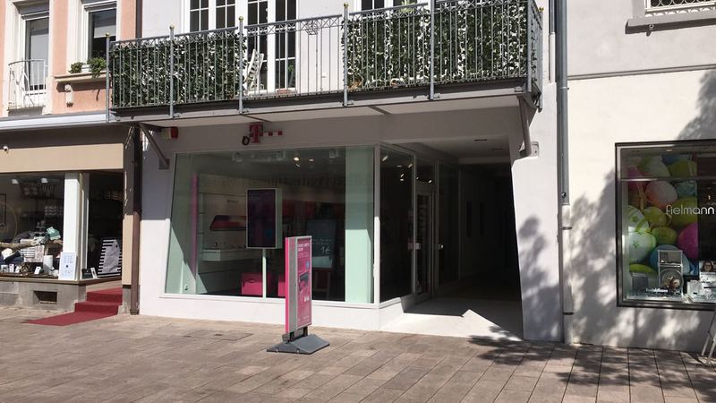 Store photo
