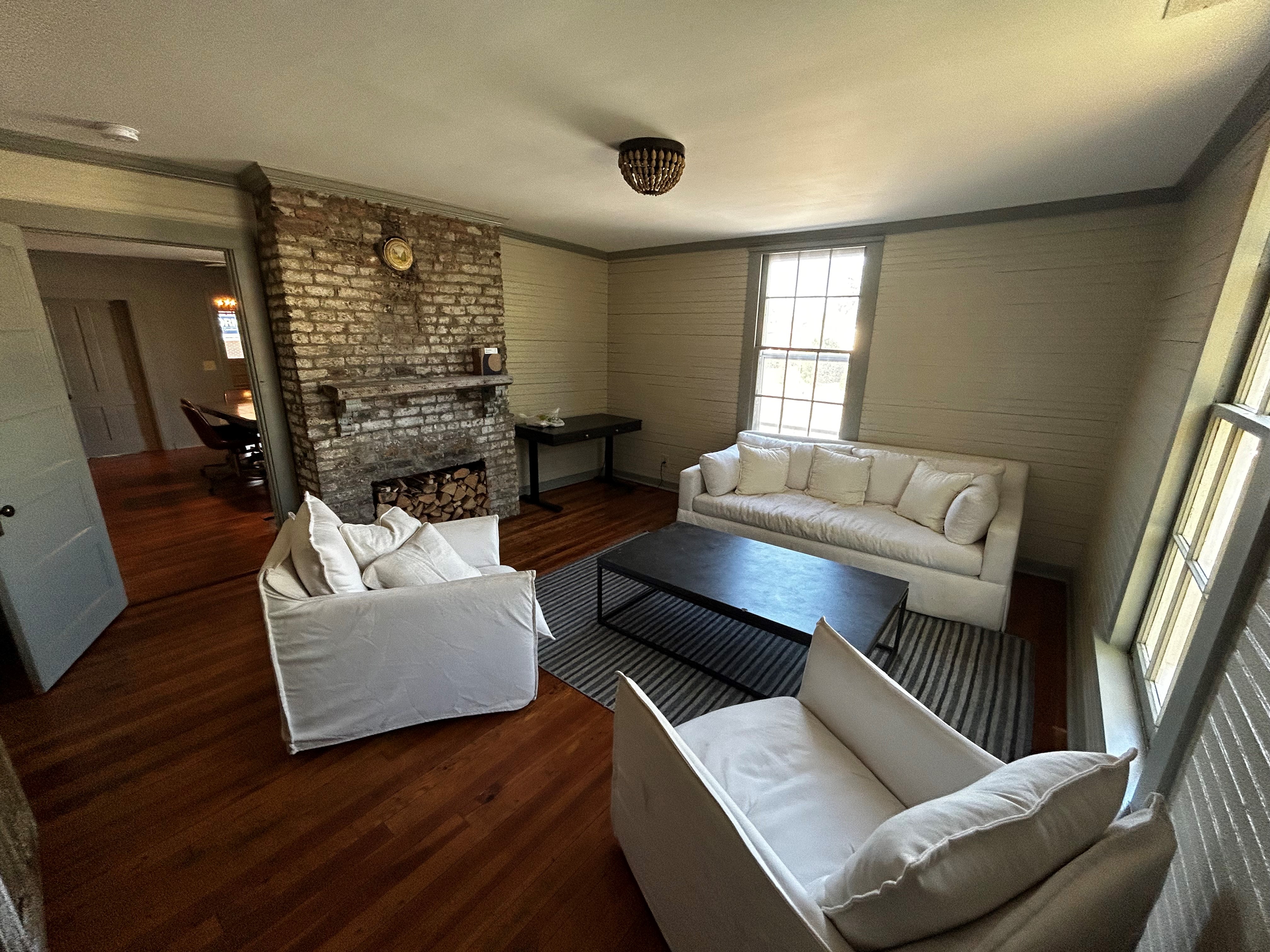 Photo gallery image